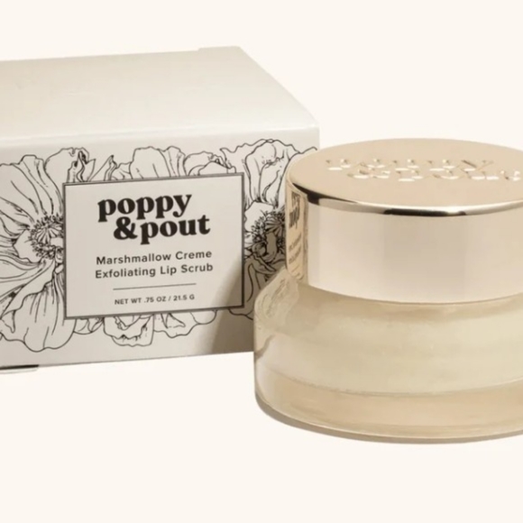 Poppy & Pout Marshmallow Creme Exfoliating Lip Scrub - Picture 2 of 5